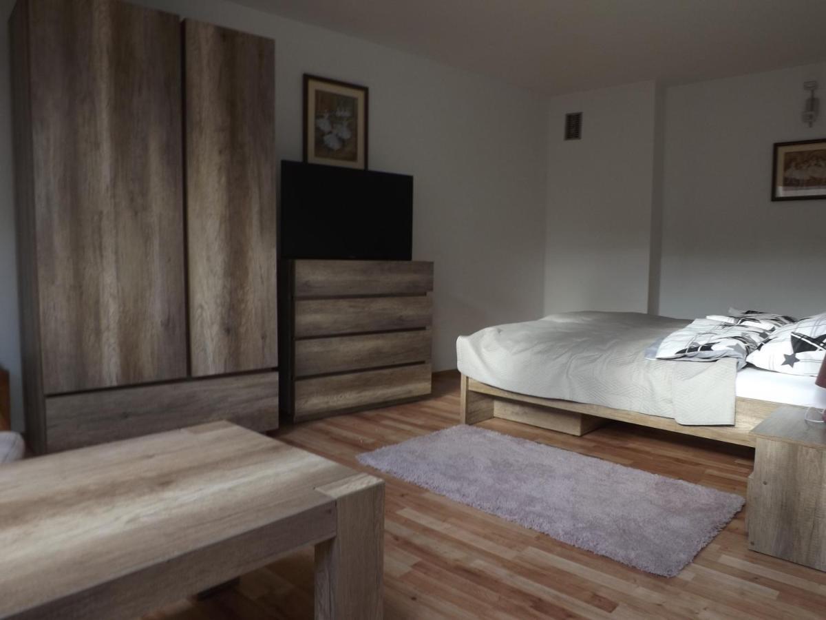 Pan Tadeusz Apartman Újszandec Kültér fotó