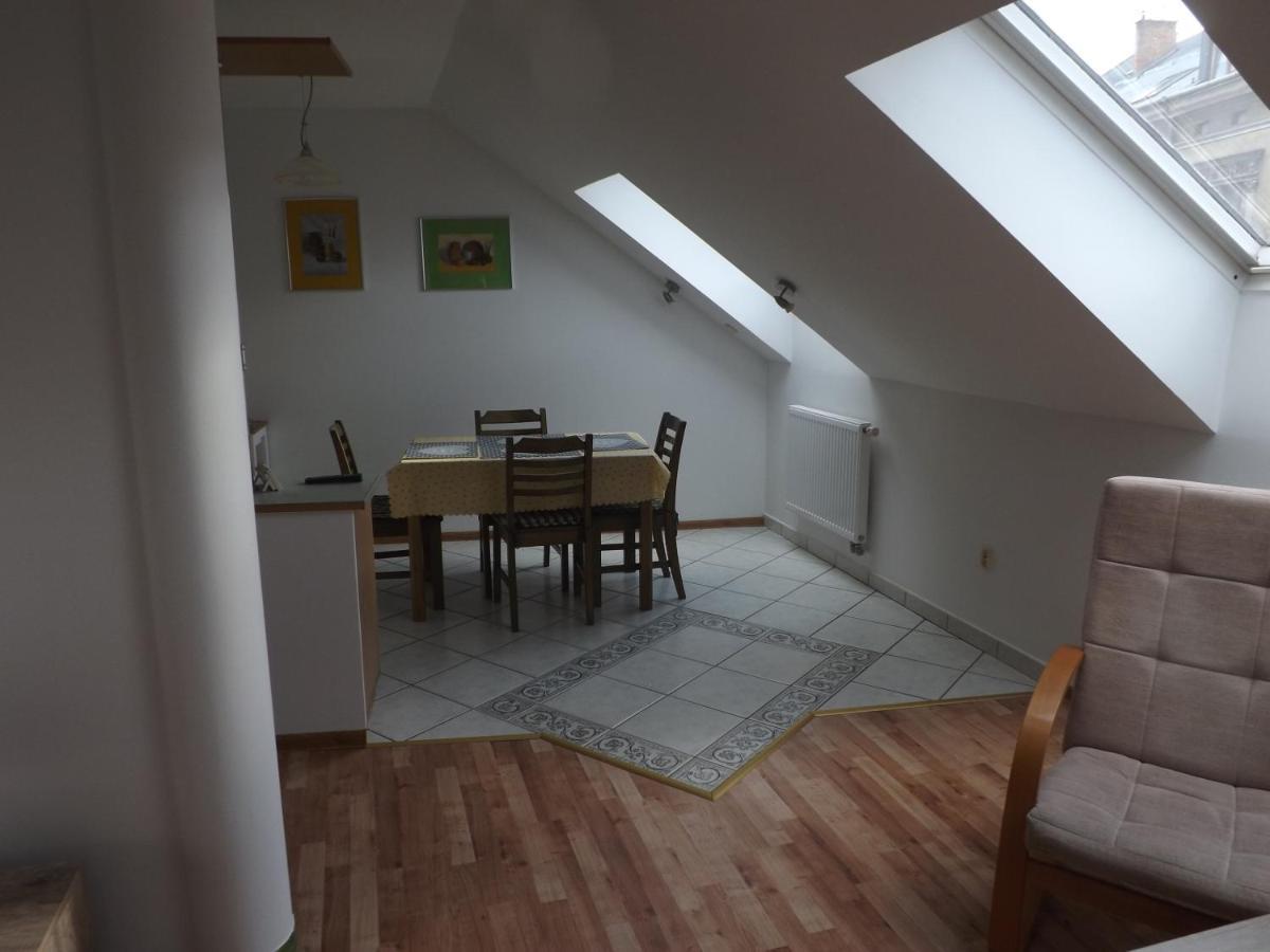 Pan Tadeusz Apartman Újszandec Kültér fotó