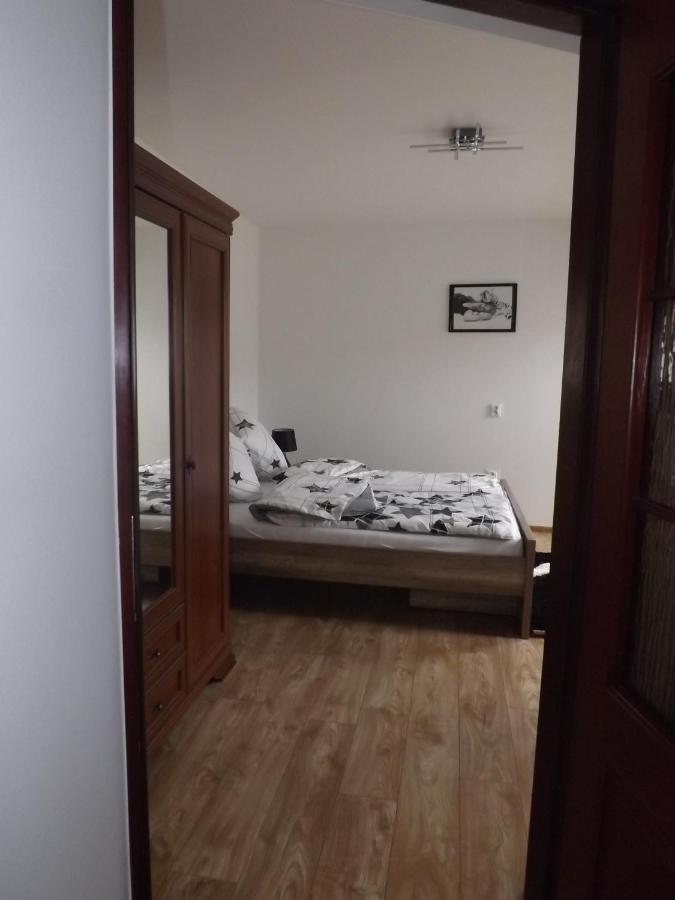 Pan Tadeusz Apartman Újszandec Kültér fotó